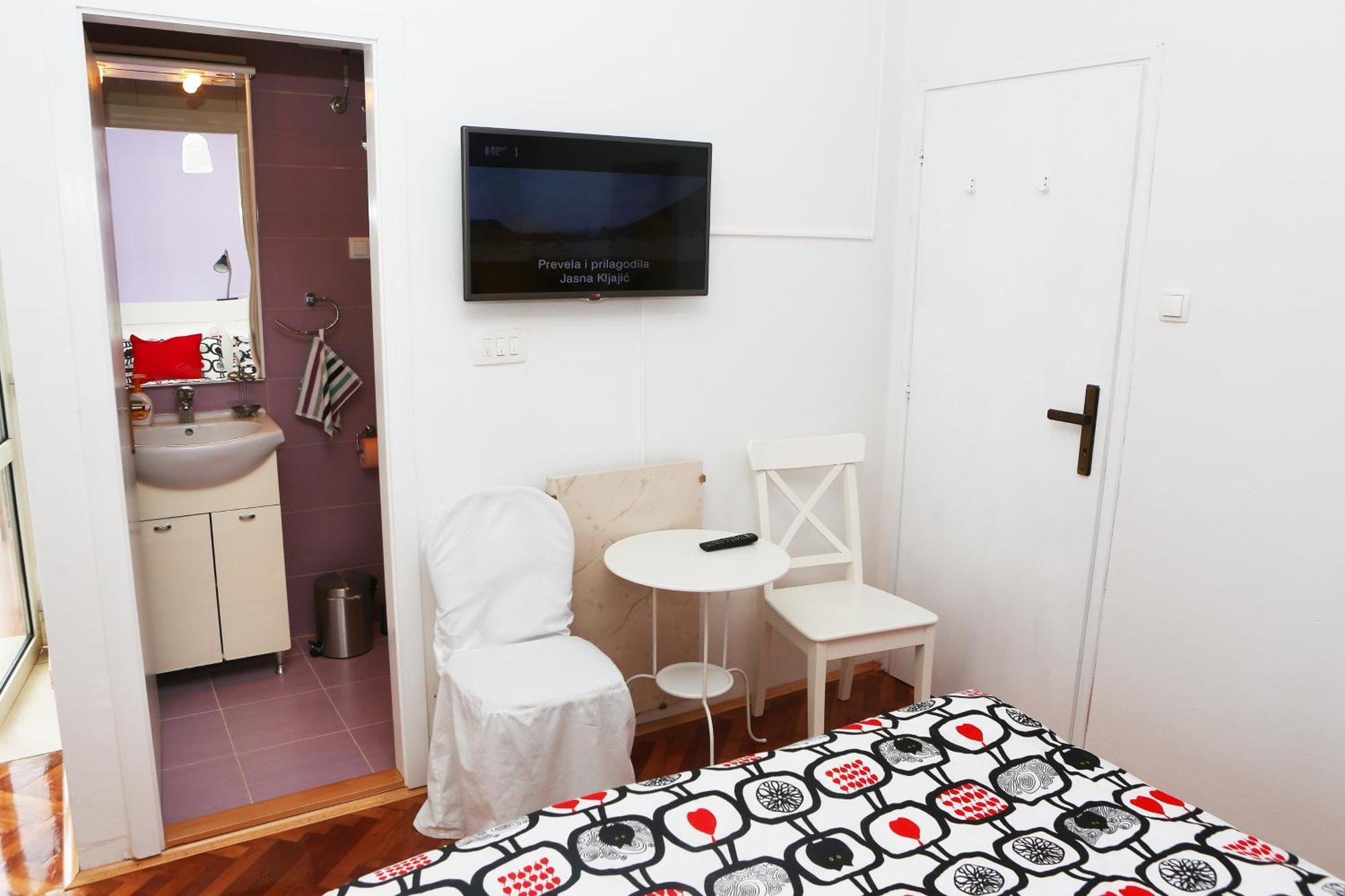Apartments And Rooms Denoble Korčula Quarto foto